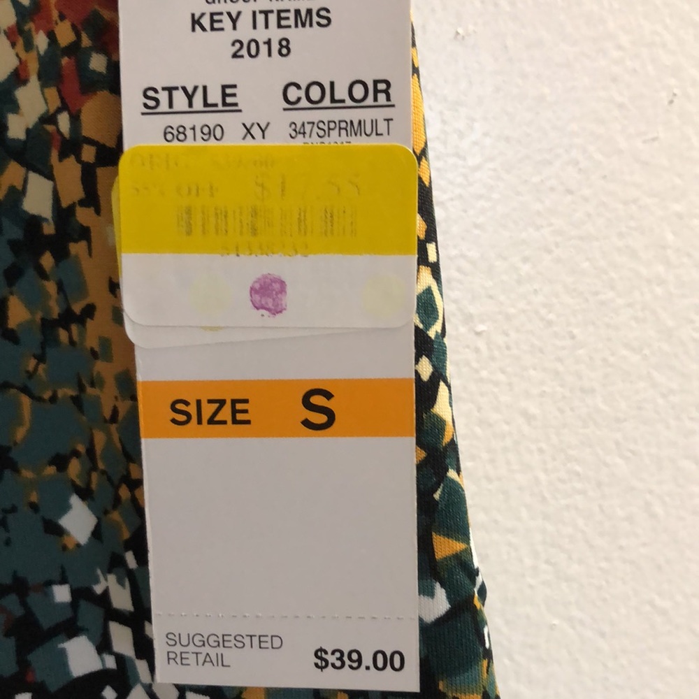 Top - Picture 3 of 3